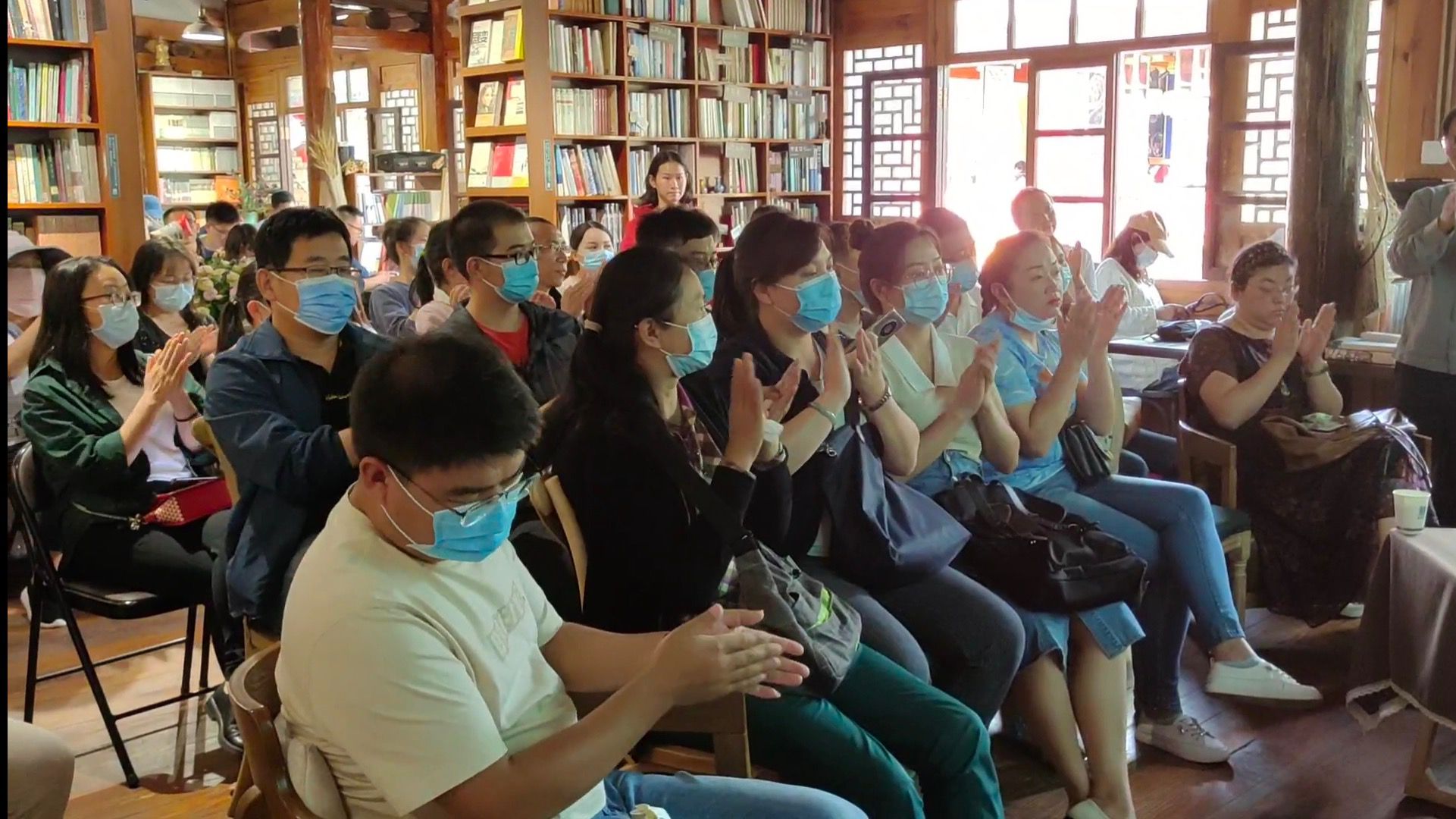 1640325274511683.jpg 5b7b6fcb1e3d53a34ee543d395fd6f6_compressed.jpg